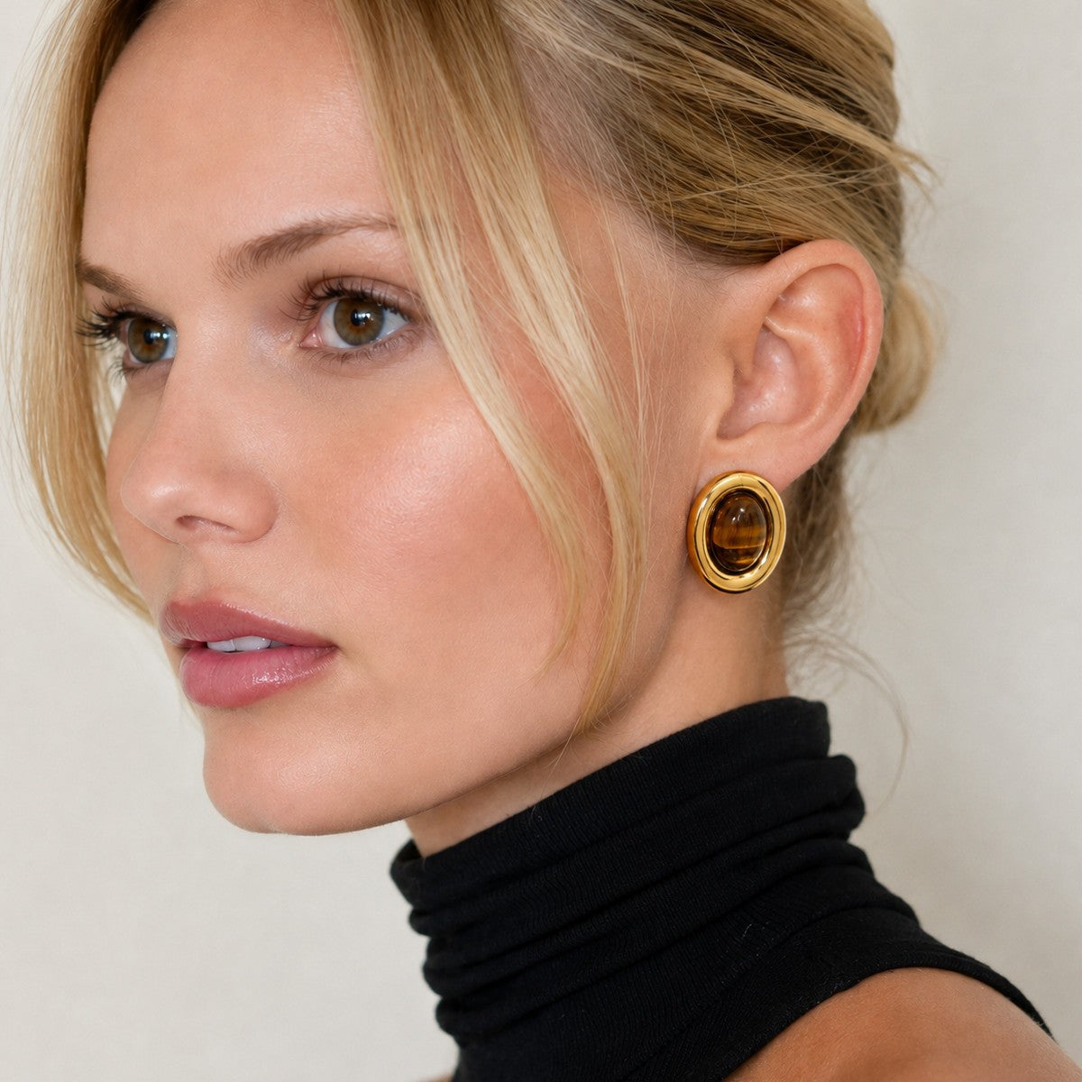 Classy Geometric Stone Stud Earrings