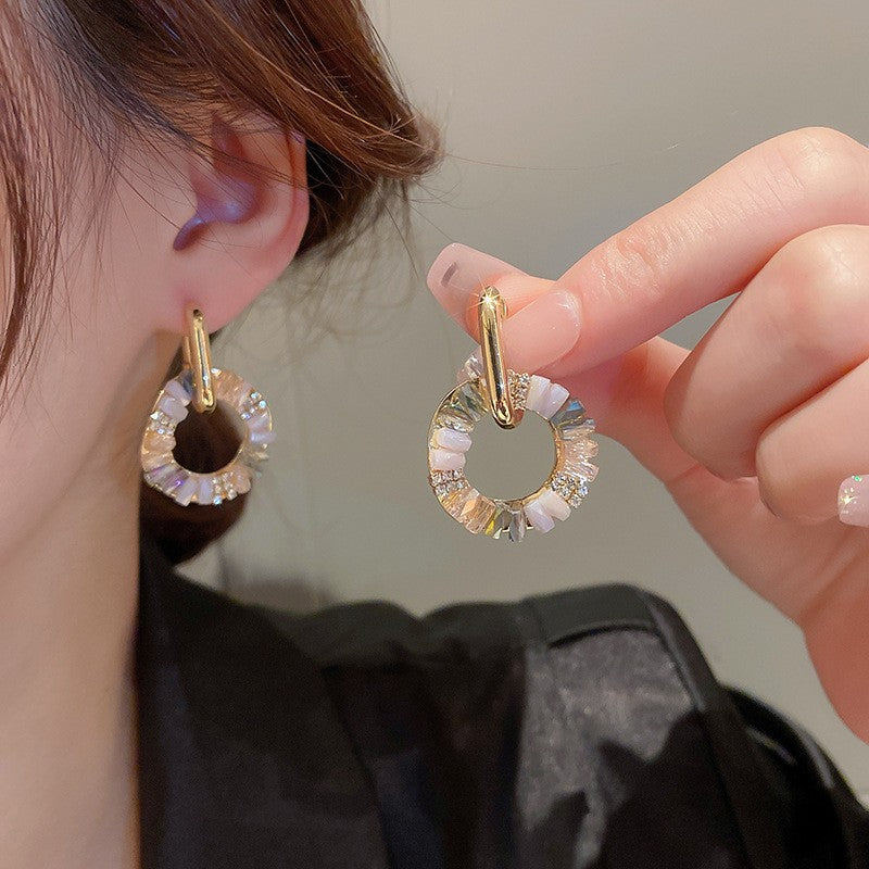 Classy Vintage Iridescent Circle Drop Earrings