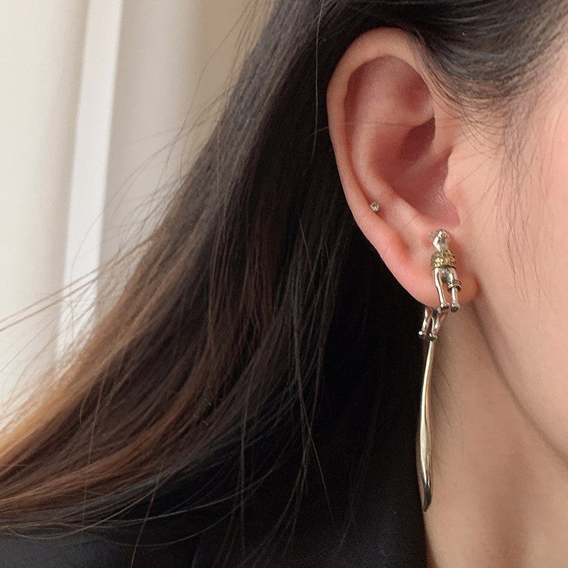 Classy Two-Tone Cat Stud Earrings