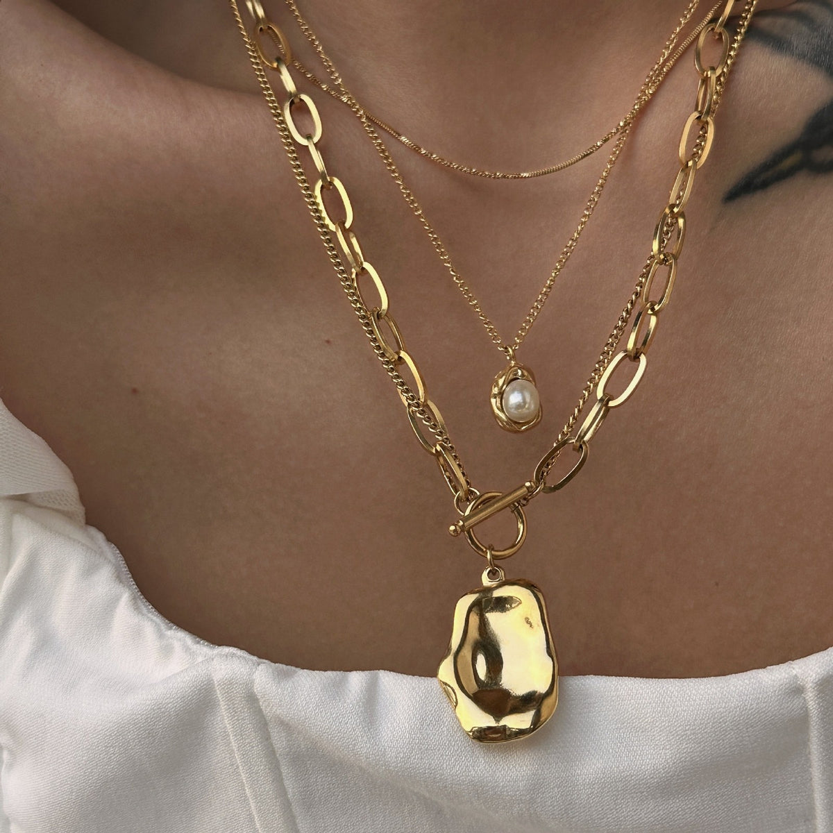 Classy Irregular Baroque OT Toggle Necklace