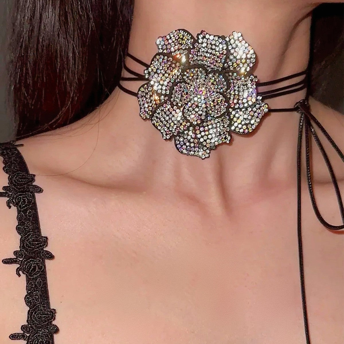 Romantic Rhinestone Flower Cord Choker Necklace
