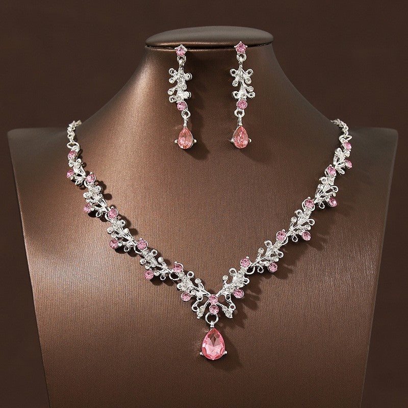 Classy Floral Teardrop Necklace & Earring Set