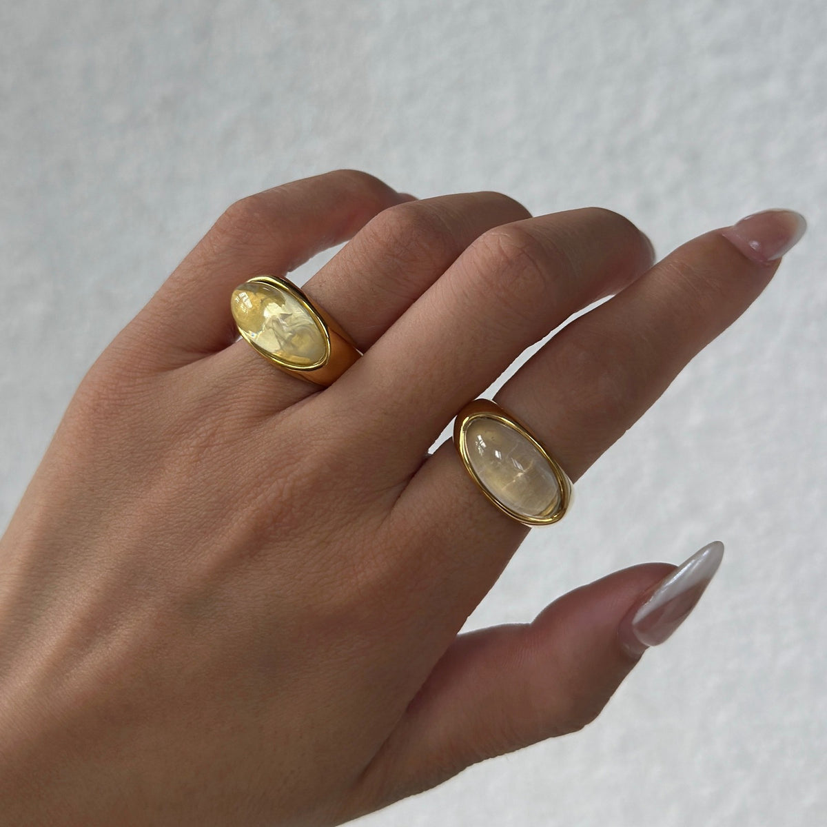 14k Elegant Translucent Resin Signet Ring