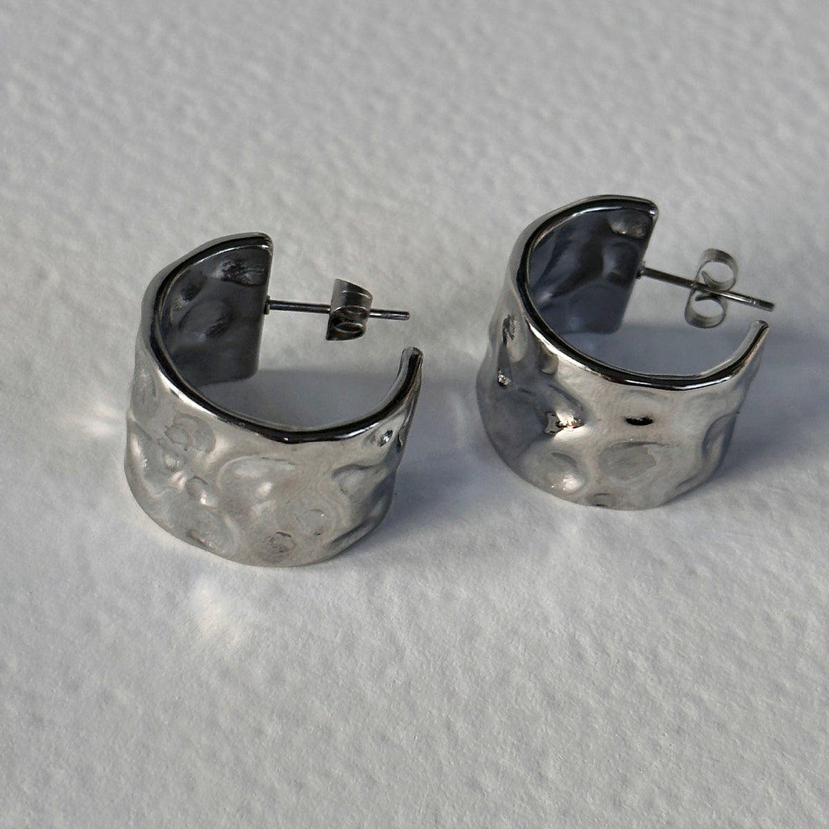 18k Classy Melted Texture Wide Hoop Earrings