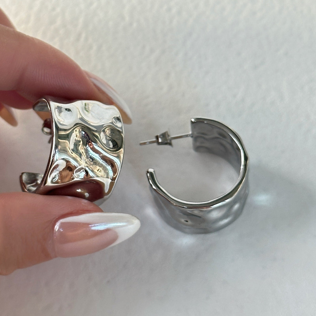 18k Classy Melted Texture Wide Hoop Earrings