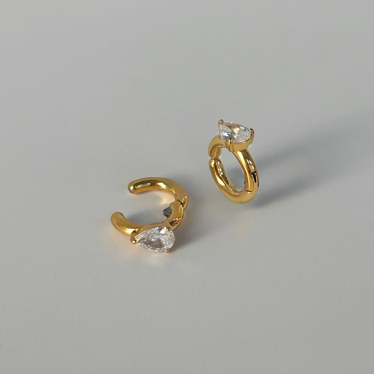 18k Dainty Pear & Square Gem Ear Cuff