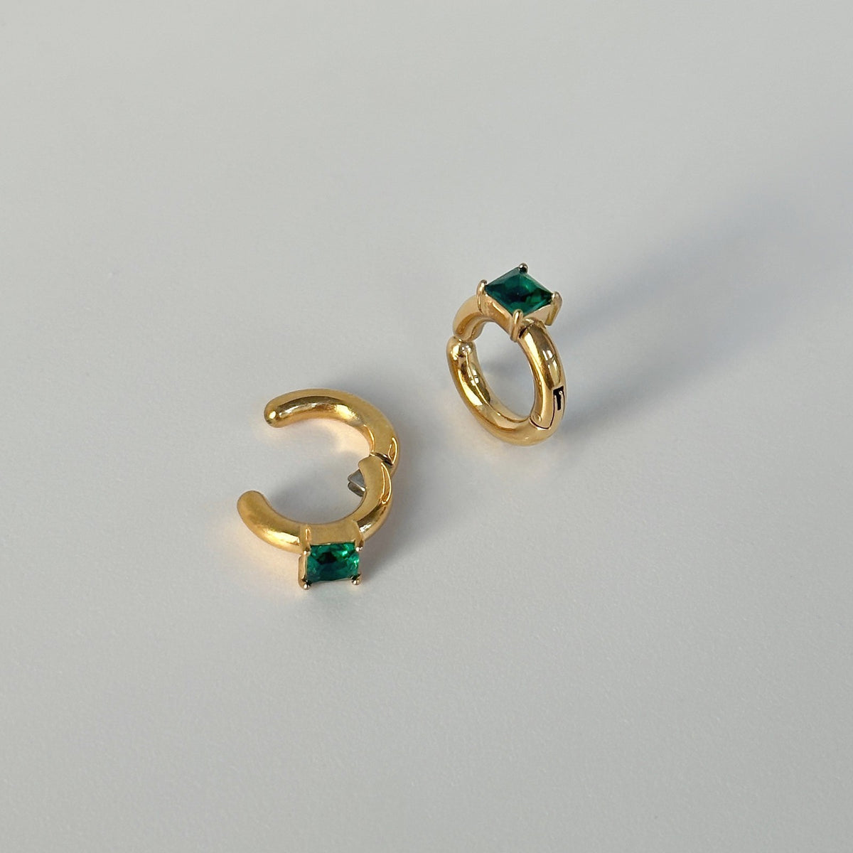 18k Dainty Pear & Square Gem Ear Cuff
