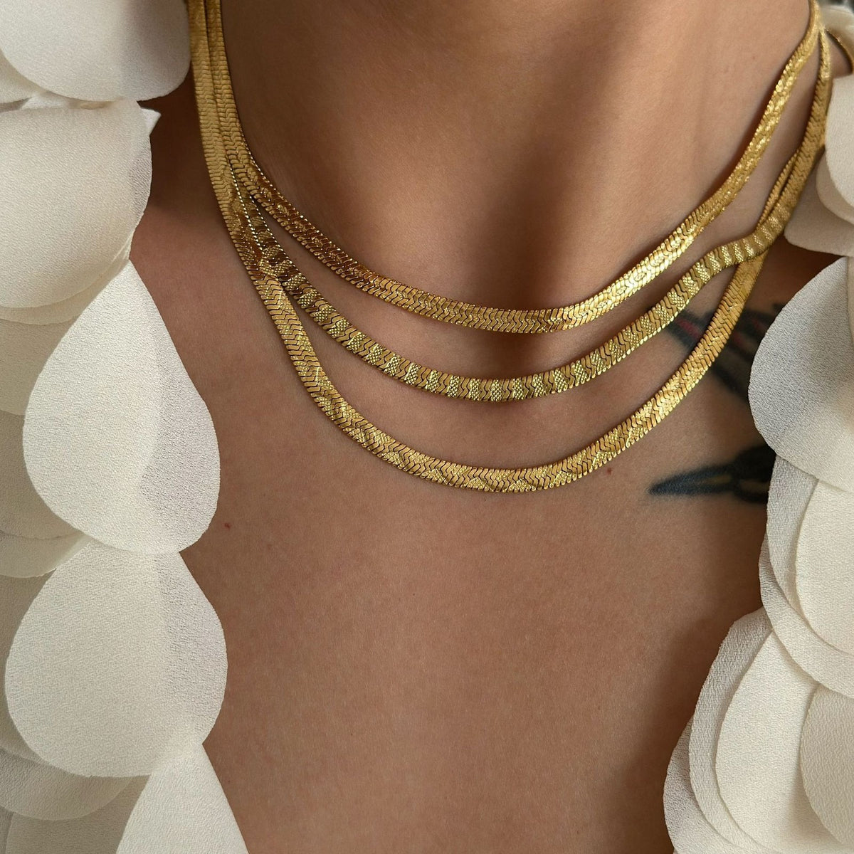 18k Vintage Textured Herringbone Necklace