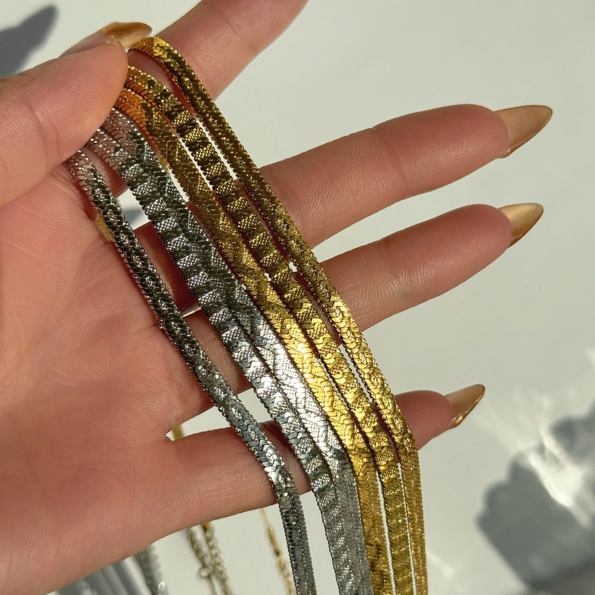 18k Vintage Textured Herringbone Necklace