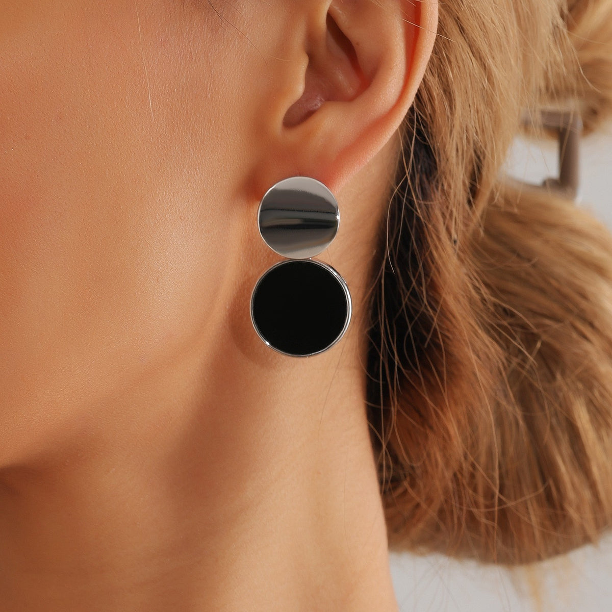 Classy Geometric Black Disc Necklace, Bracelet & Earring Set