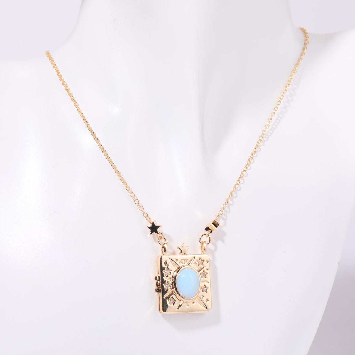 18k Romantic Floral Heart Locket Necklace