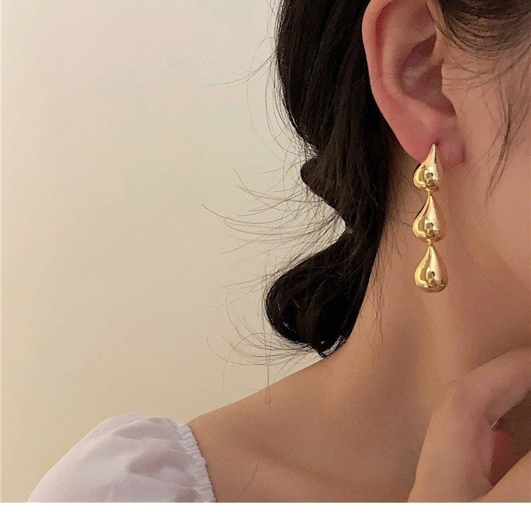 Classy Cascading Teardrop Dangle Earrings
