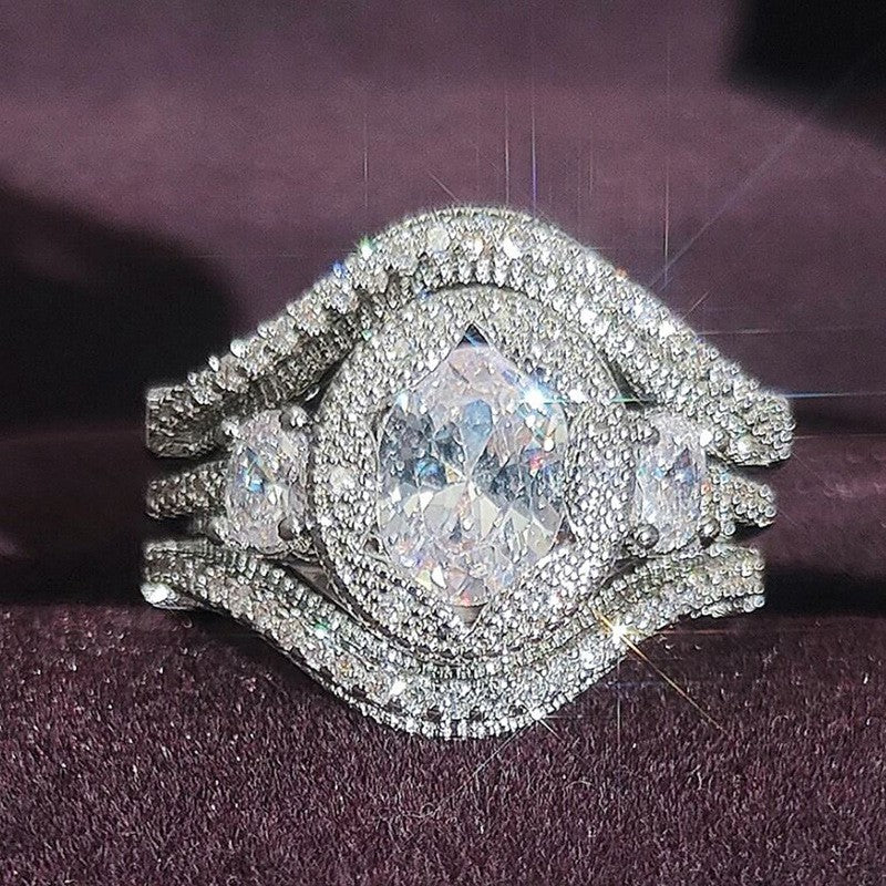 Classy Oval Cut Bridal Ring Set