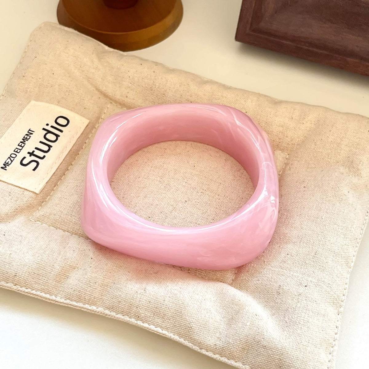 Classy Marbled Geometric Resin Bangle Set