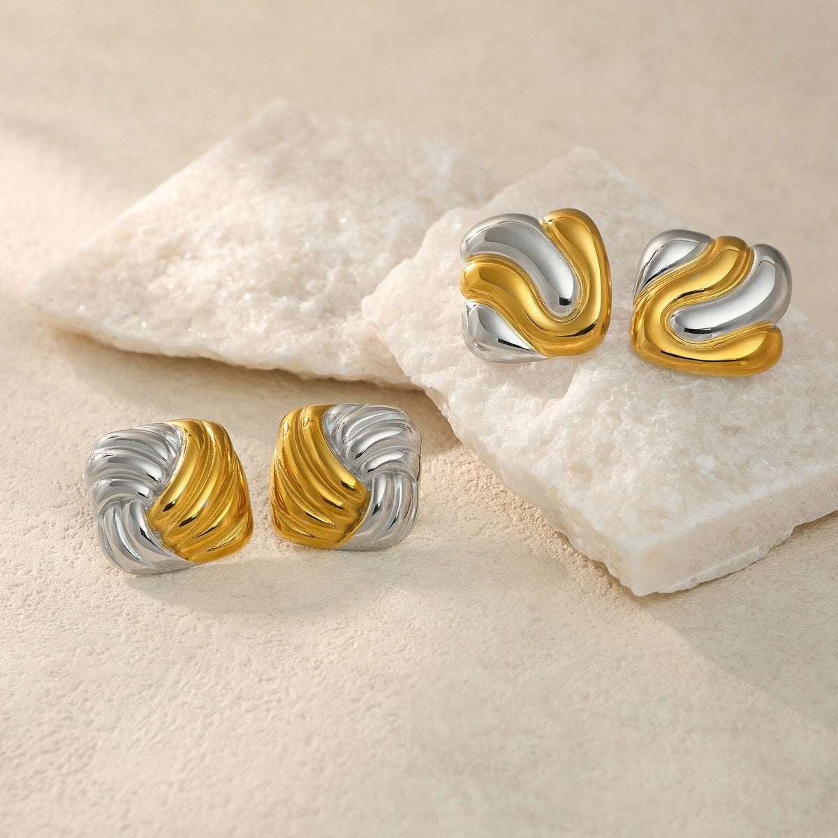 18k Elegant Geometric Square Earring