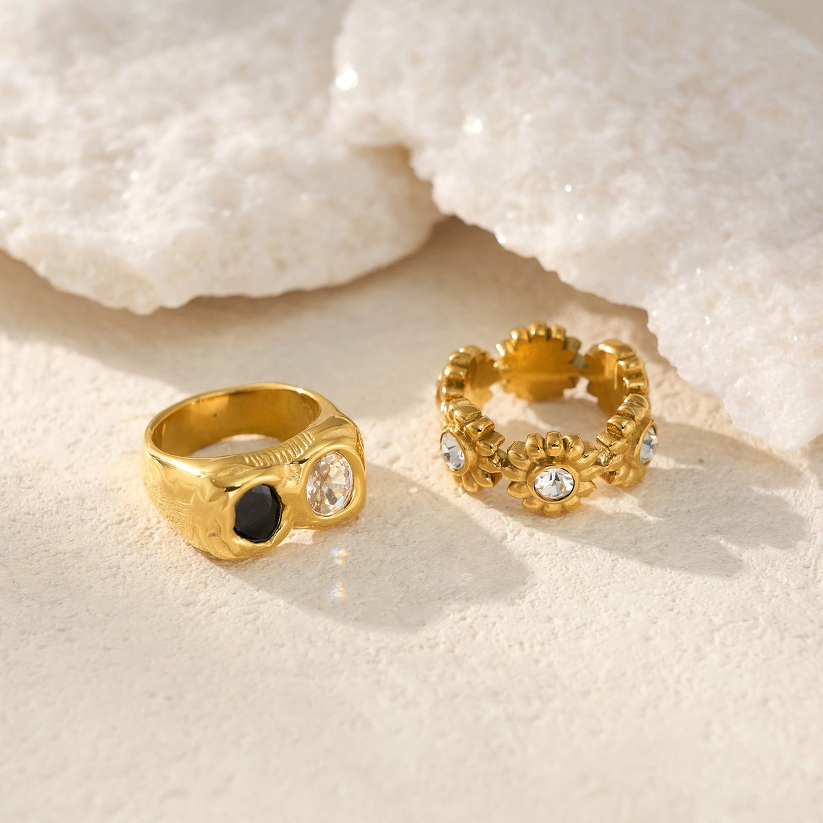 18k Classy Geometric Zircon Ring