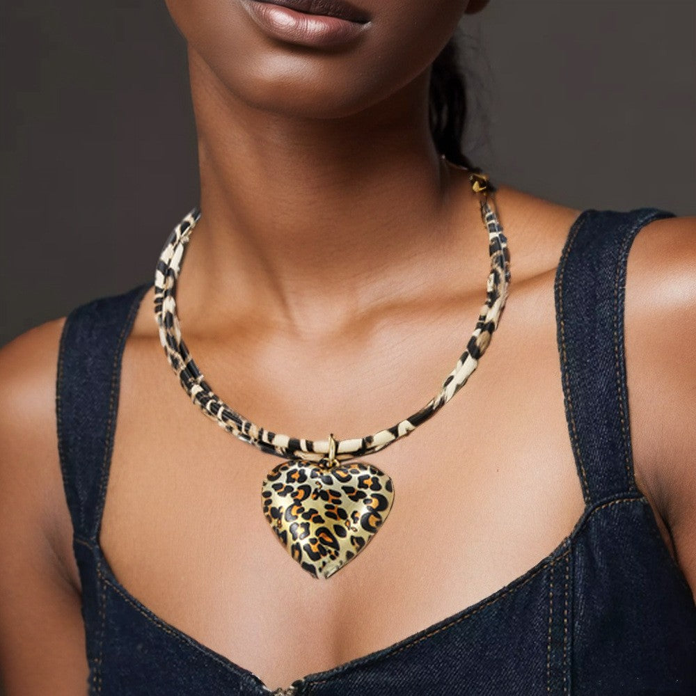 Classy Leopard Print Heart Choker Necklace