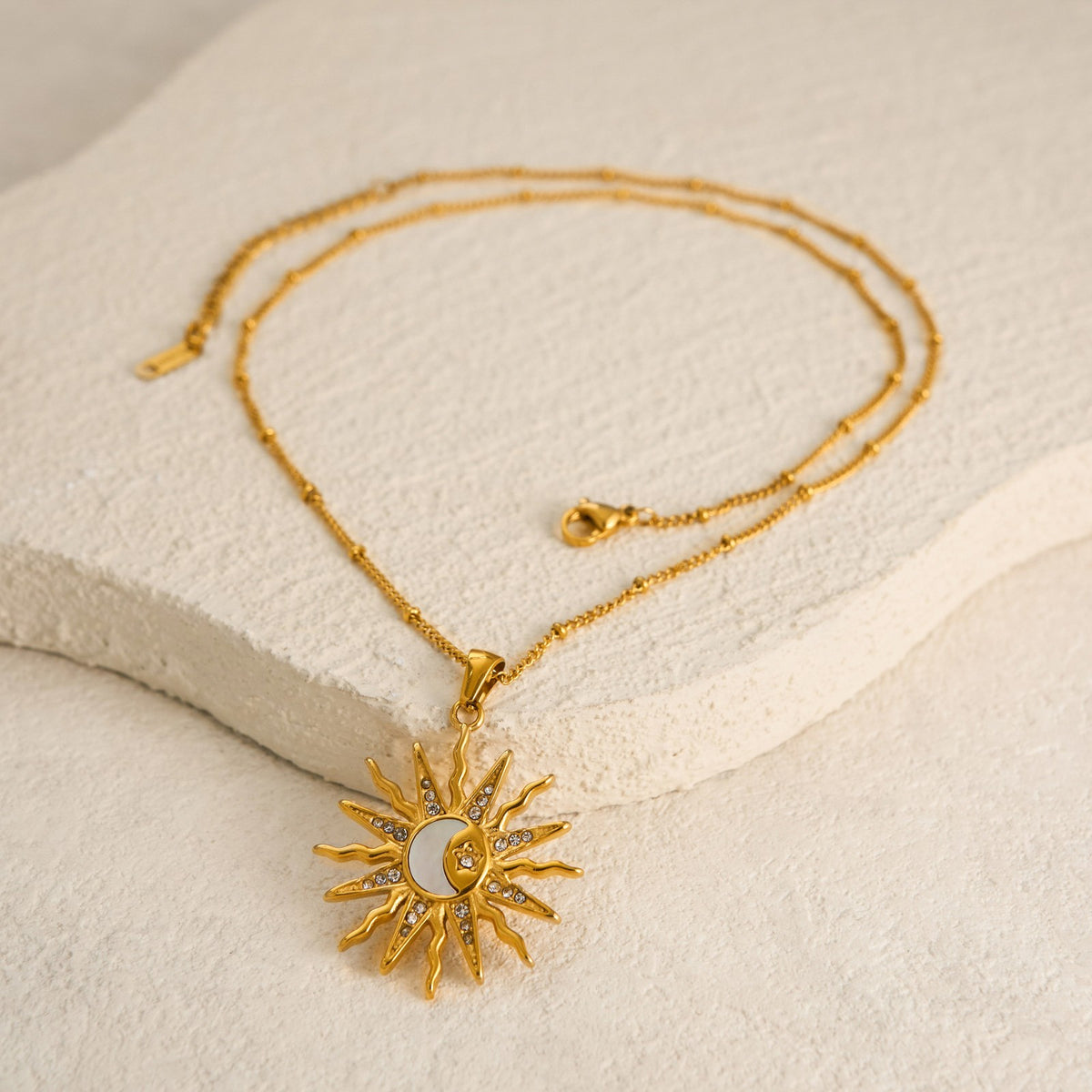 18k Dainty Sun Moon Pendant Necklace