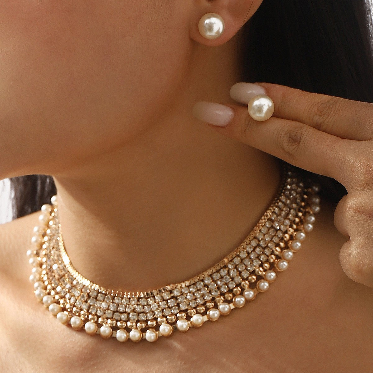 Classy Rhinestone Pearl Collar Necklace & Earring Set