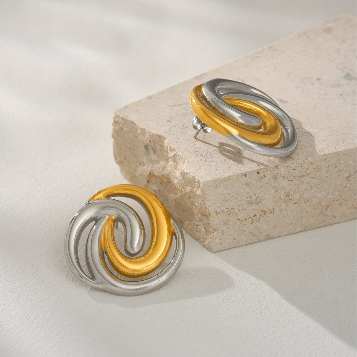 18k Classy Two Tone Swirl Stud Earrings