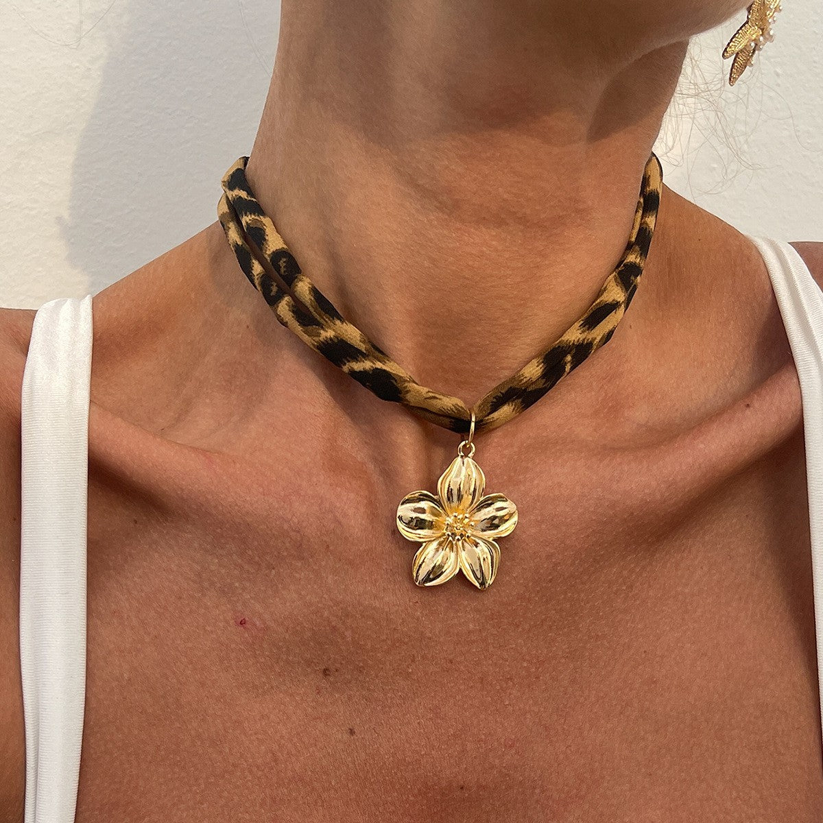 Boho Leopard Print Spiral Choker Necklace
