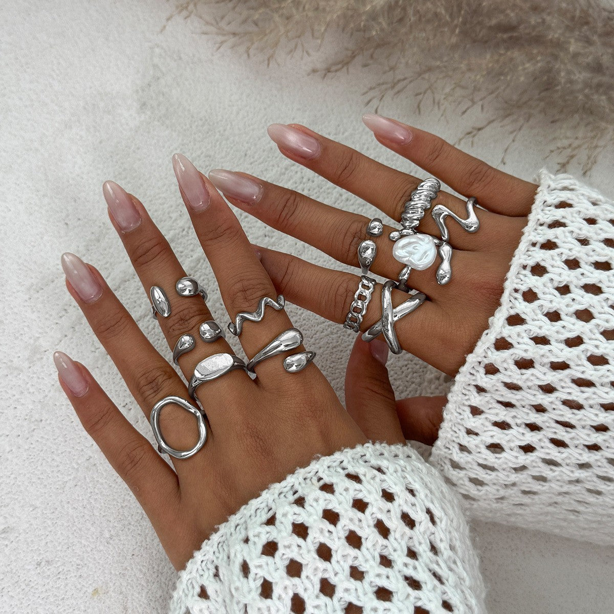 Classy Baroque Faux Pearl Knuckle Ring Set