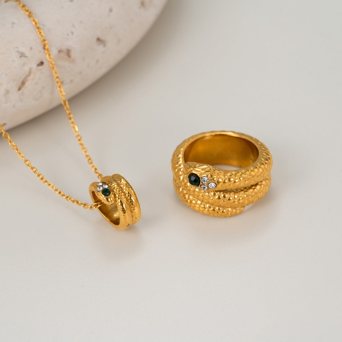 14k Vintage Snake Wrap Ring