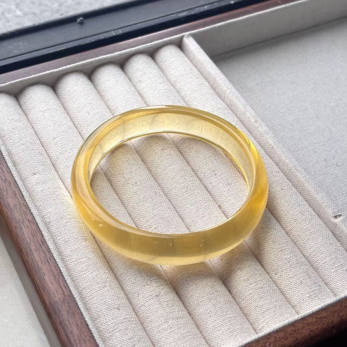 Classy Amber Marbled Resin Bangle Set