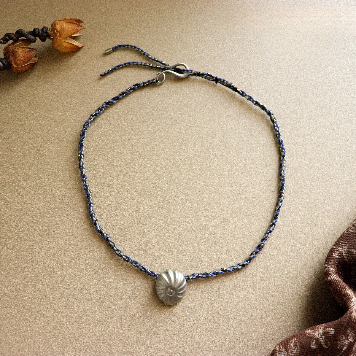 Vintage Woven Conch Shell Choker Necklace