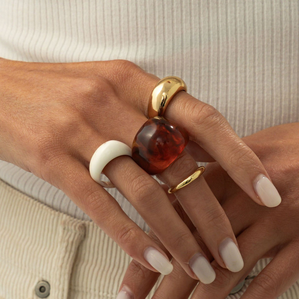 Classy Mixed Resin & Metal Ring Set