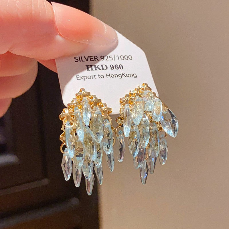 Dainty Teardrop Cluster Earrings