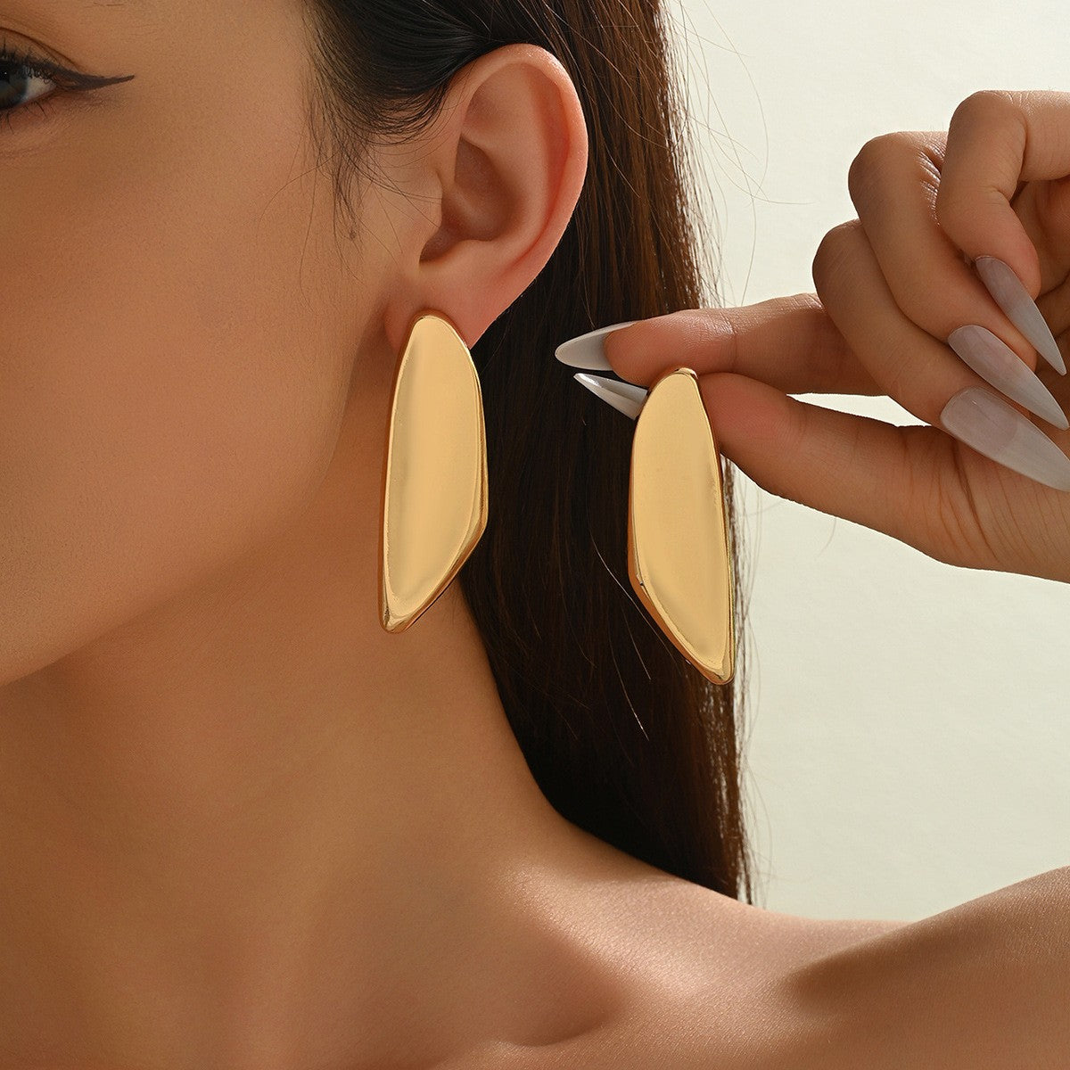 Classy Polished Geometric Stud Earrings