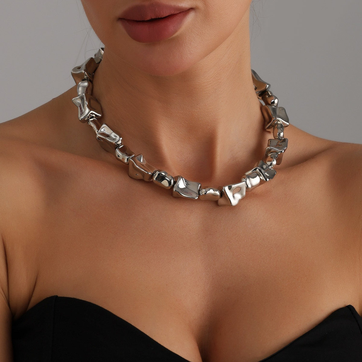 Classy Irregular Geometric Collarbone Necklace