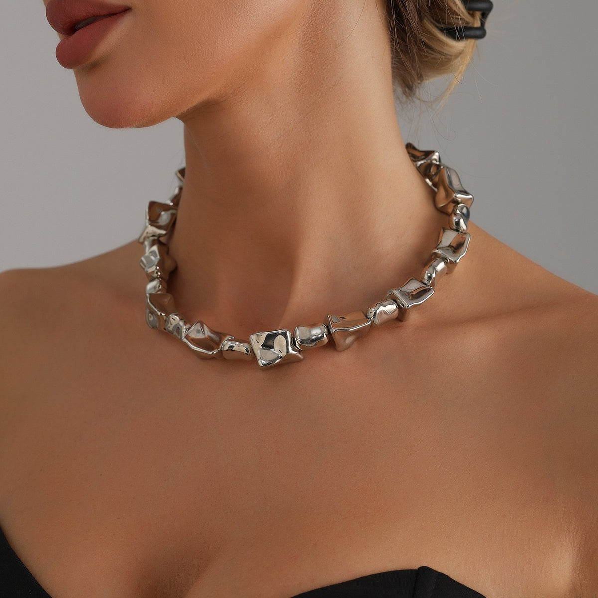 Classy Irregular Geometric Collarbone Necklace