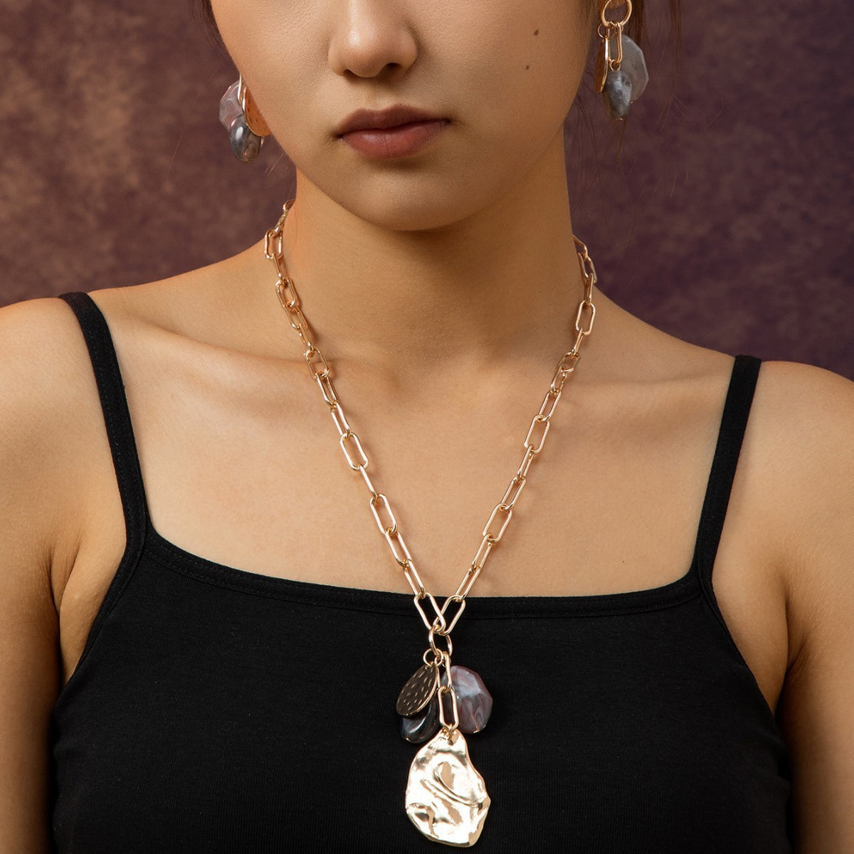 Classy Irregular Stone Pendant Necklace & Earring Set