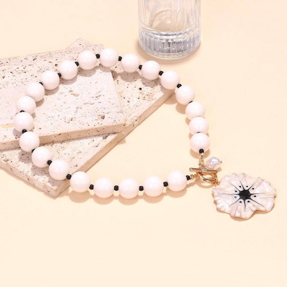 Romantic Resin Flower Beaded Necklace