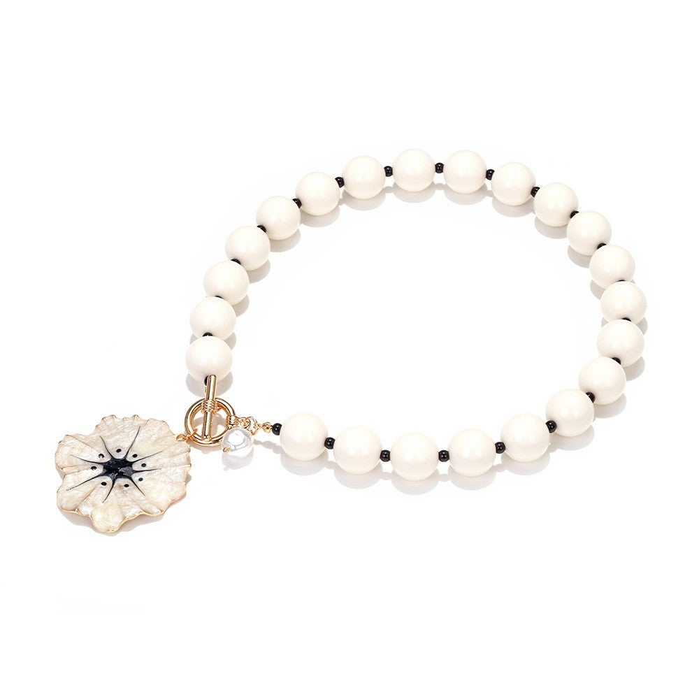 Romantic Resin Flower Beaded Necklace