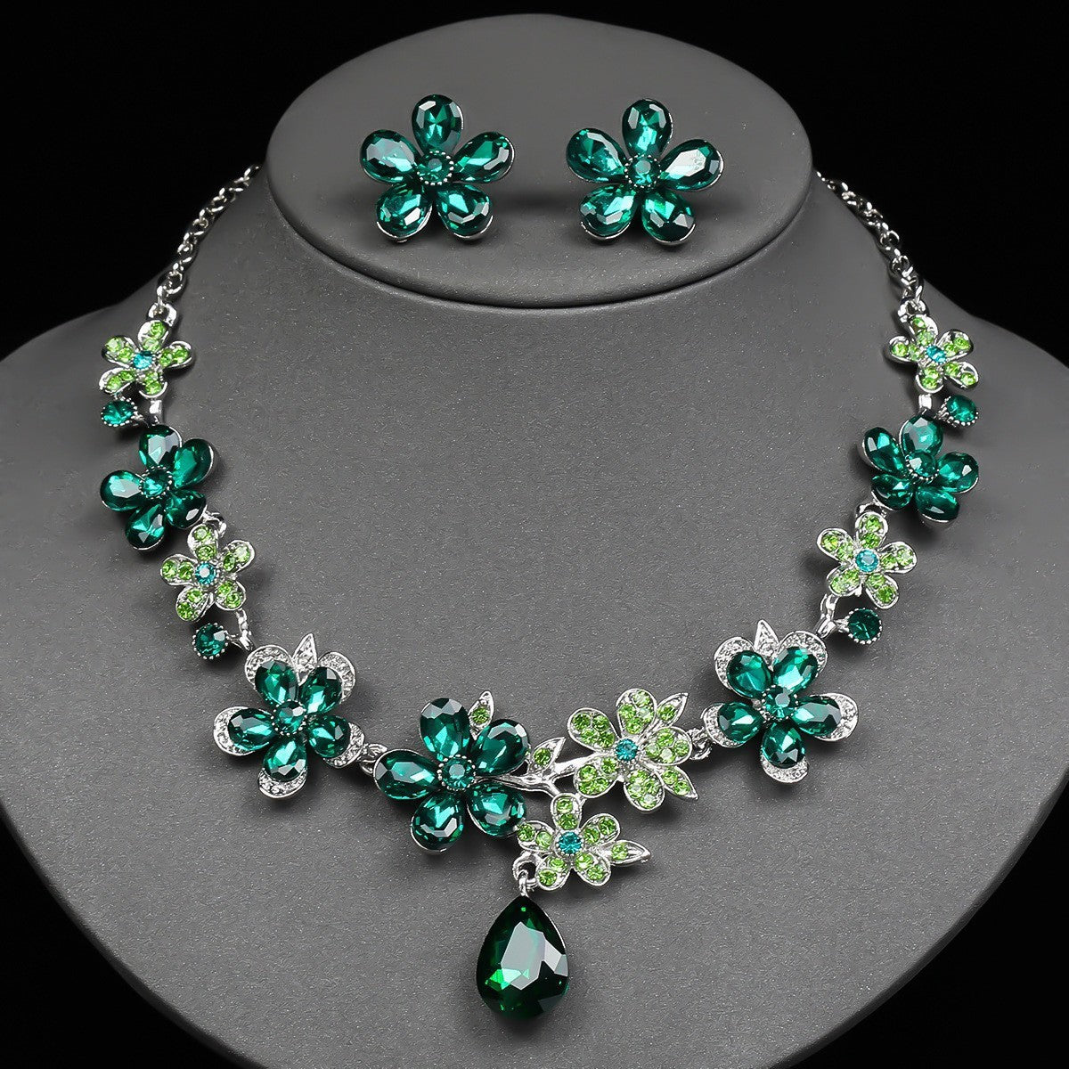 Elegant Emerald Floral Necklace & Earring Set