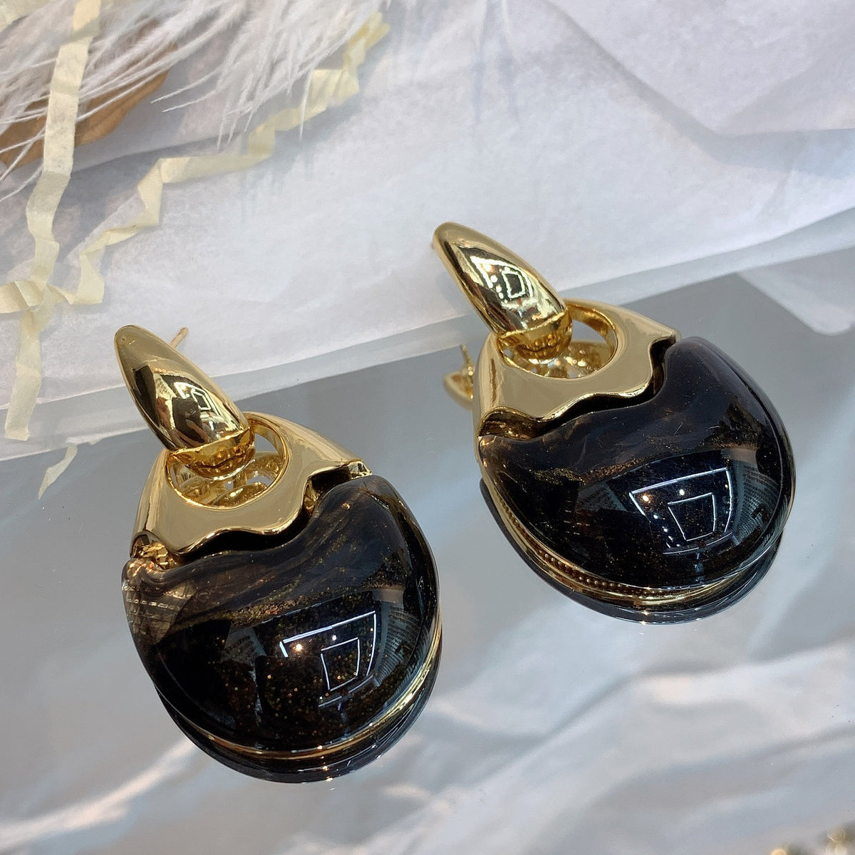 Vintage Geometric Resin Dangle Earrings