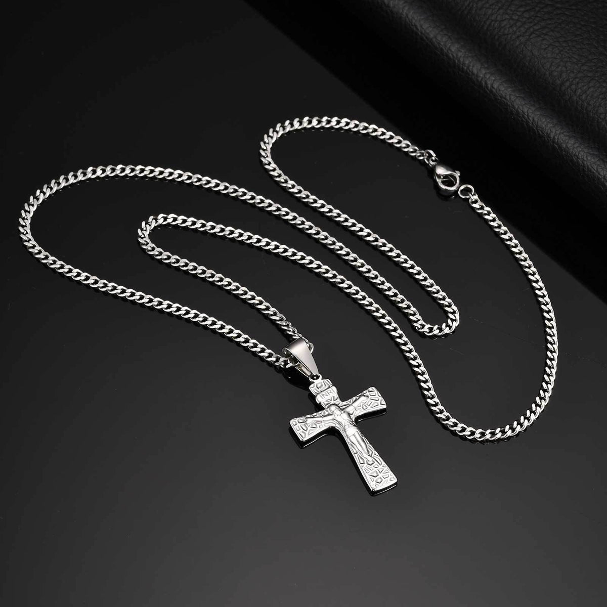 Vintage Textured Cross Pendant Necklace