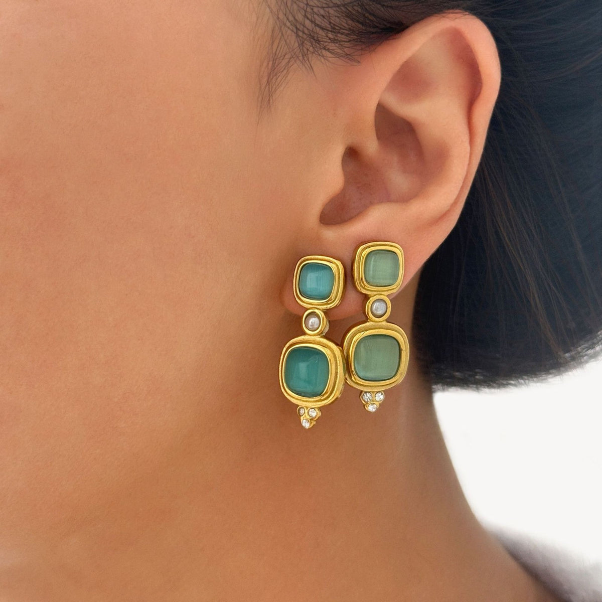 18k Classy Matcha Green Square Drop Earrings