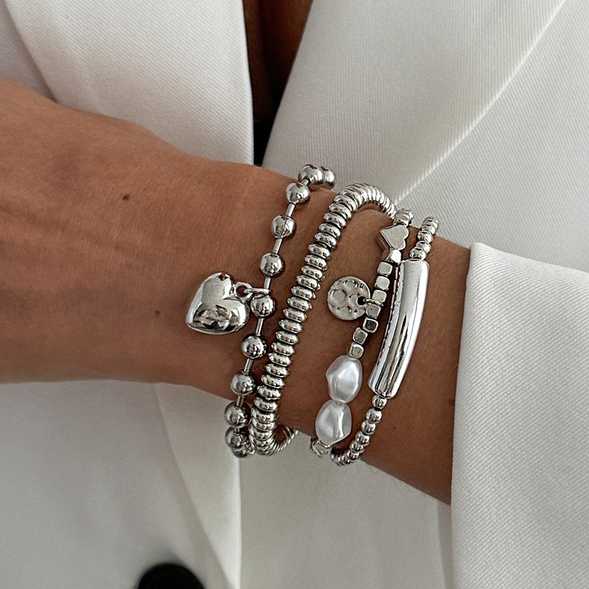 Classy Baroque Pearl & Heart Charm Bracelet Set