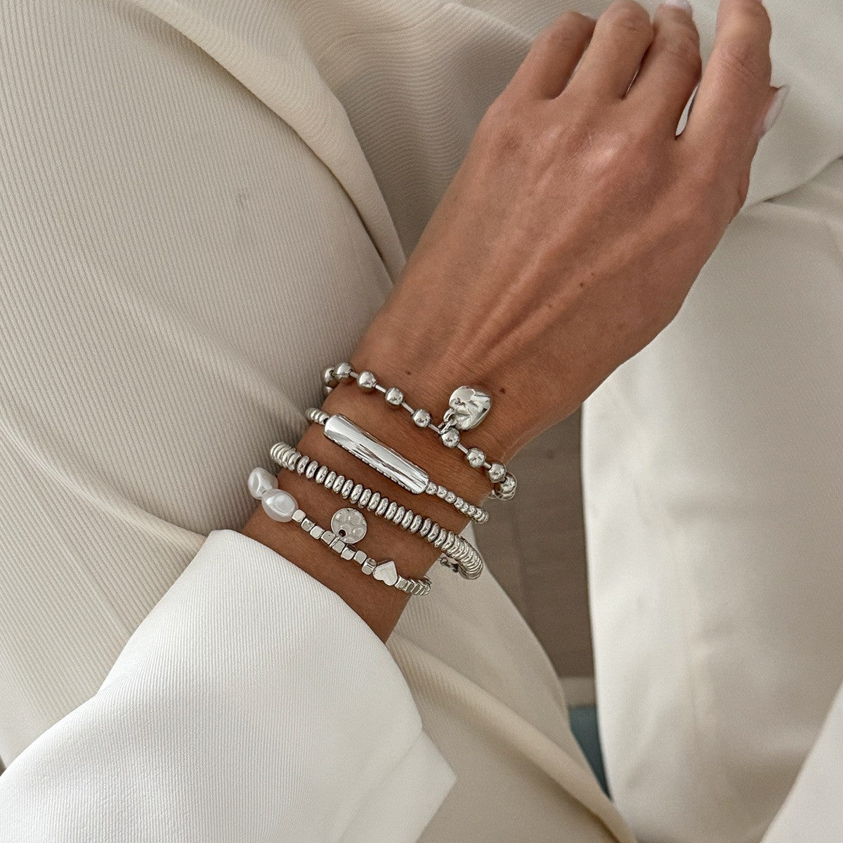 Classy Baroque Pearl & Heart Charm Bracelet Set
