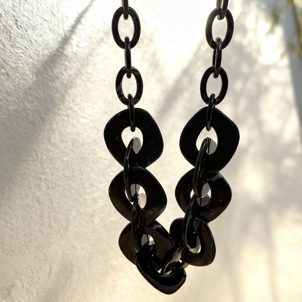 Vintage Inspired Chunky Acrylic Link Necklace