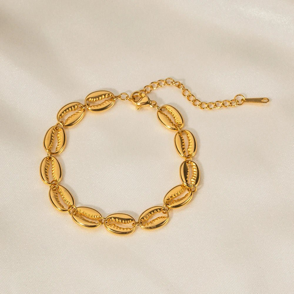 18k Dainty Cowrie Shell Bracelet - Veinci
