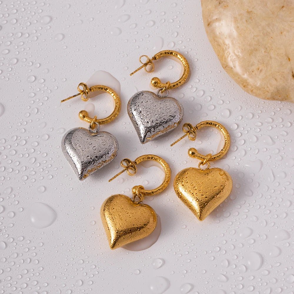 18k Dainty Heart Hoops Earrings - Veinci