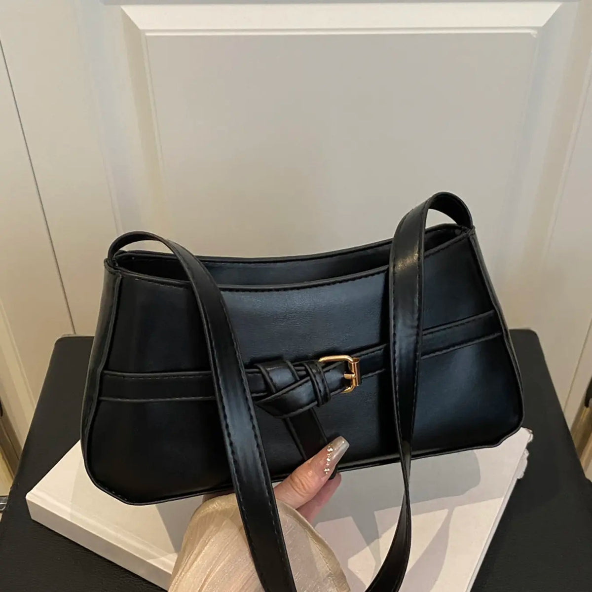 Elegant Retro Shoulder Bag