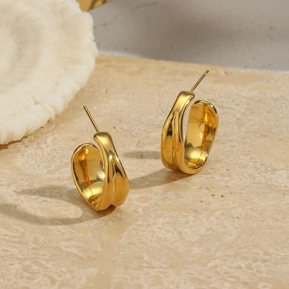 Minimal Textured Crevice Earrings