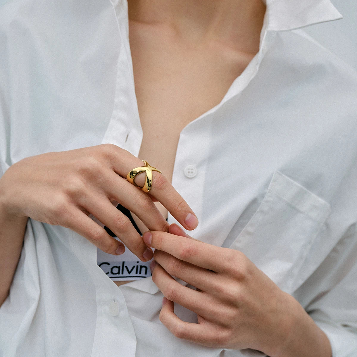 18k Classy Crossed Intersect Ring