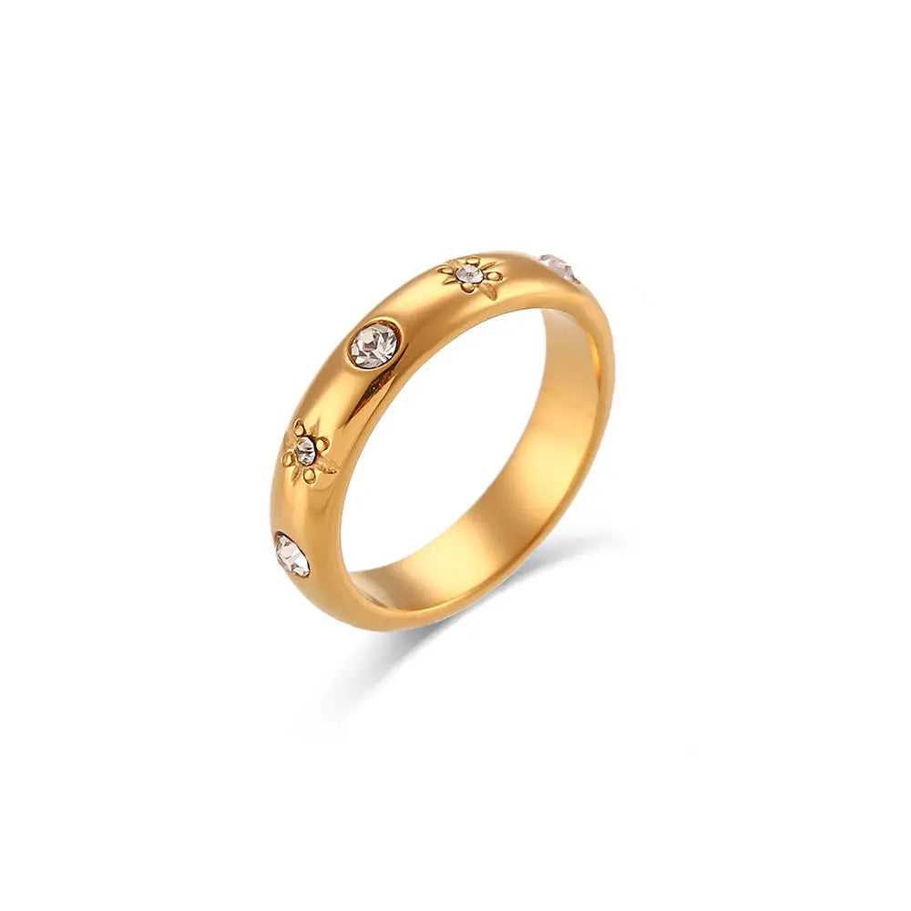 18k Star & Stone Embedded Ring